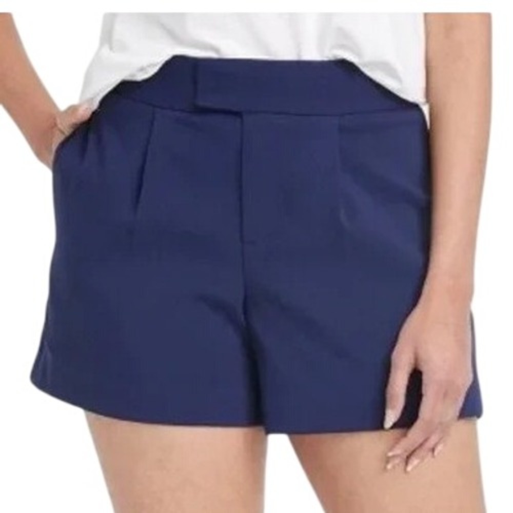 Women's High-Rise Tailored Shorts A New Day Navy Size 4‎